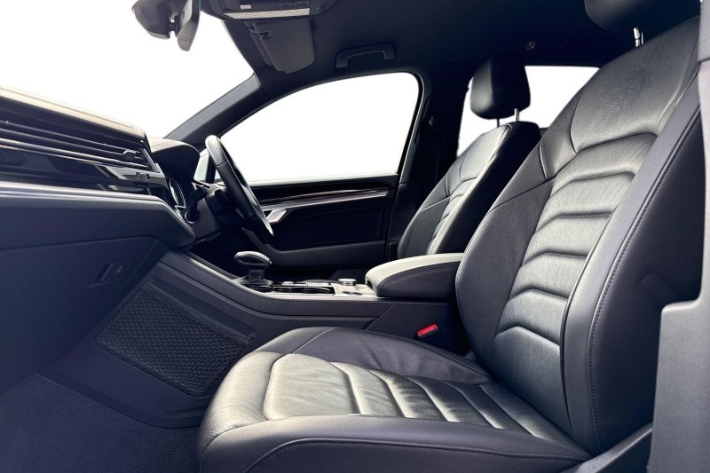 Used Volkswagen Touareg 2023 for sale - 78014750: Photo 3