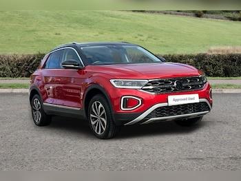 Used Volkswagen T-Roc 2024 for sale - 78618037: Photo