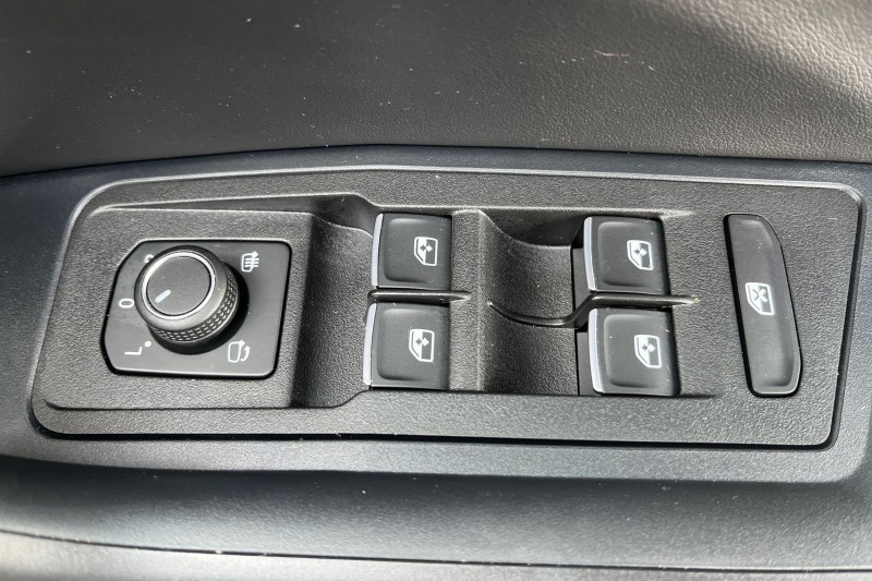 Used Volkswagen T-Roc 2025 for sale - 76981083: Photo 13