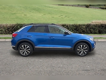 Used Volkswagen T-Roc 2020 for sale - 79311711: Photo