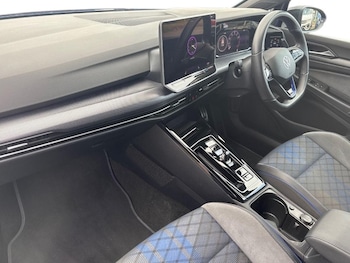 Used Volkswagen Golf 2024 for sale - 79459773: Photo