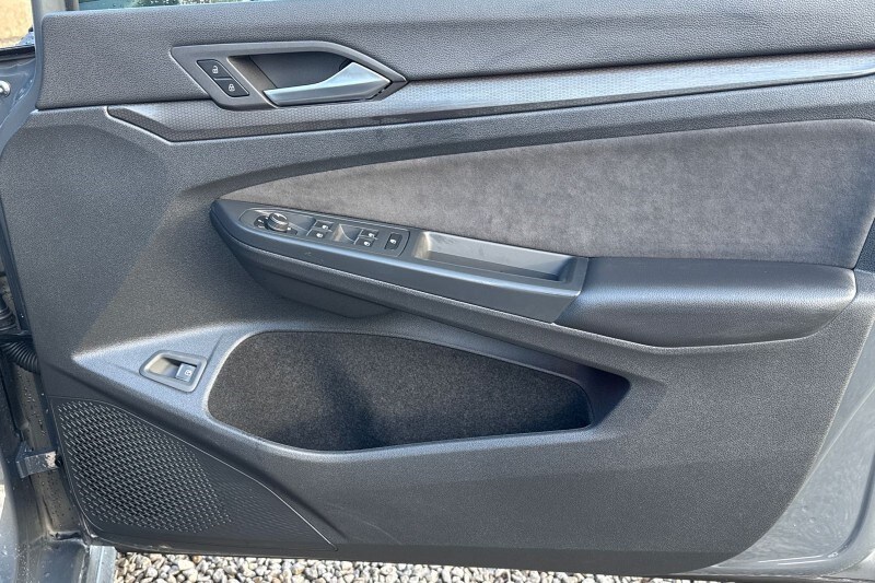Used Volkswagen Golf 2024 for sale - 77476610: Photo 11