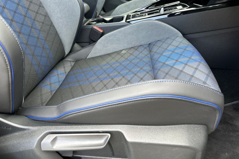 Used Volkswagen Golf 2025 for sale - 77834040: Photo 15