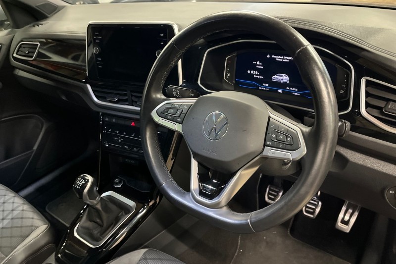 Used Volkswagen T-Roc 2023 for sale - 76981507: Photo 11