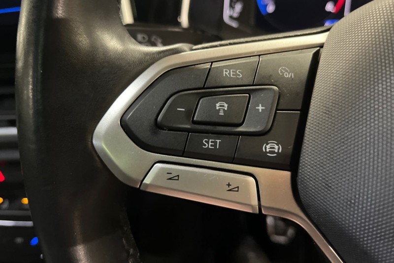 Used Volkswagen T-Roc 2023 for sale - 76981507: Photo 19