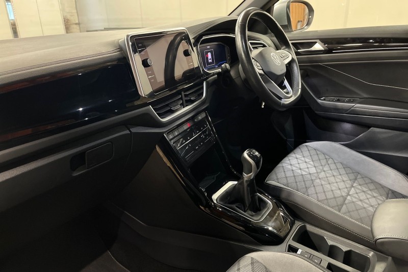 Used Volkswagen T-Roc 2023 for sale - 76981507: Photo 35