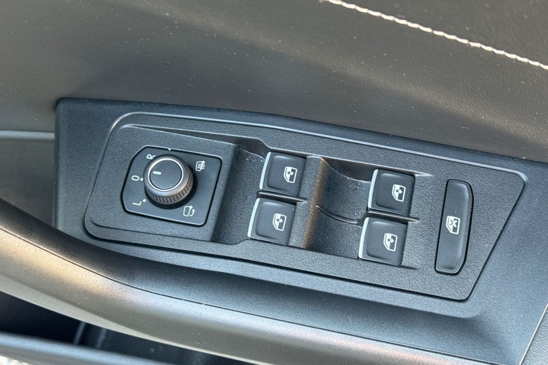 Used Volkswagen T-Roc 2025 for sale - 77732703: Photo 13