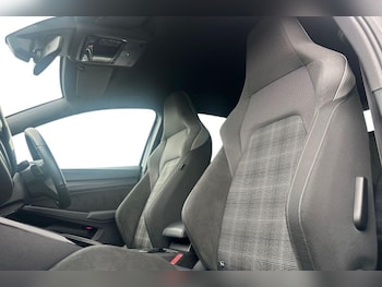 Used Volkswagen Golf 2023 for sale - 78941771: Photo