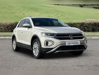 Used Volkswagen T-Roc 2023 for sale - 78627714: Photo