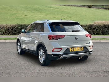 Used Volkswagen T-Roc 2023 for sale - 78627714: Photo