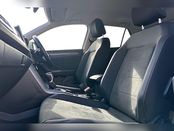Used Volkswagen T-Roc 2023 for sale - 78627714: Photo