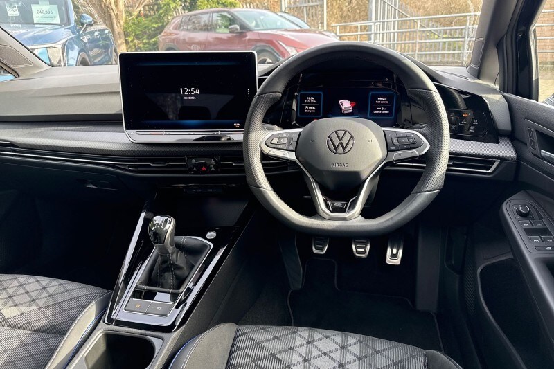 Used Volkswagen Golf 2025 for sale - 77640847: Photo 21