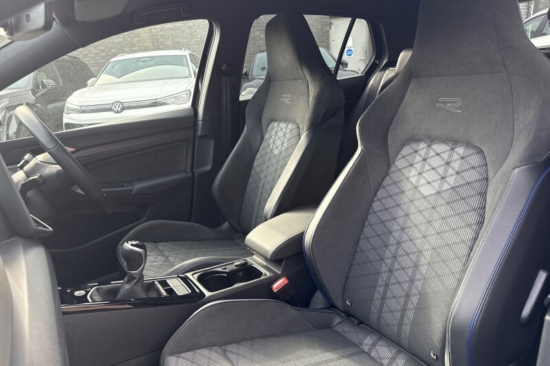 Used Volkswagen Golf 2025 for sale - 77640847: Photo 30