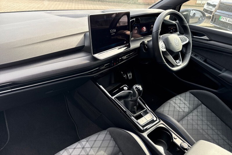 Used Volkswagen Golf 2025 for sale - 77640847: Photo 31