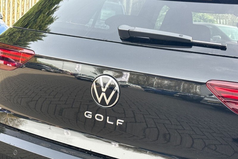Used Volkswagen Golf 2025 for sale - 77640847: Photo 40