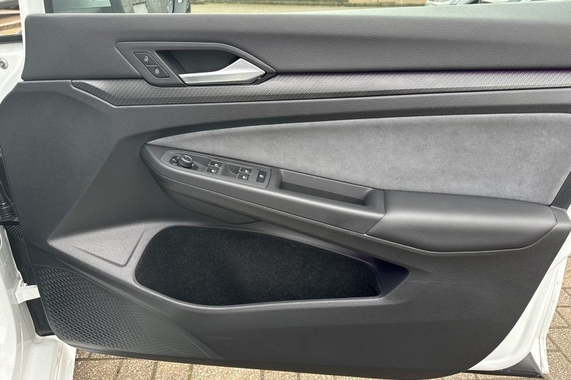 Used Volkswagen Golf 2023 for sale - 76982330: Photo 11