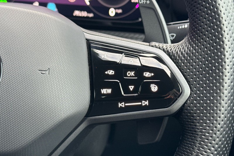 Used Volkswagen Golf 2023 for sale - 76982330: Photo 19