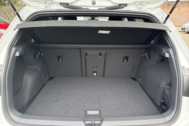 Used Volkswagen Golf 2023 for sale - 76982330: Photo 31