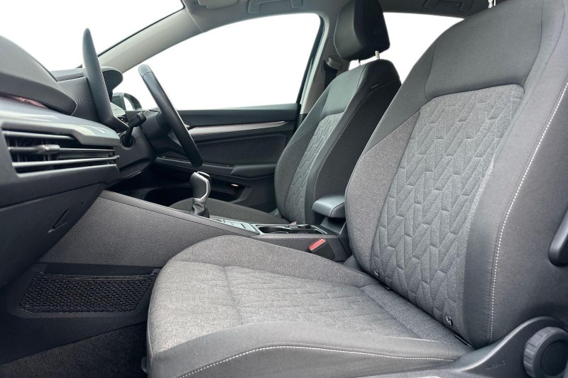 Used Volkswagen Golf 2024 for sale - 77501335: Photo 3