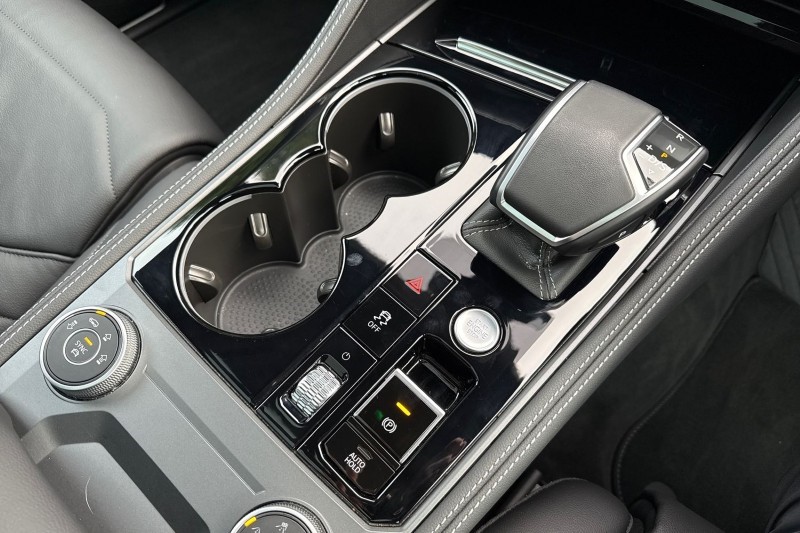 Used Volkswagen Touareg 2025 for sale - 77001359: Photo 31