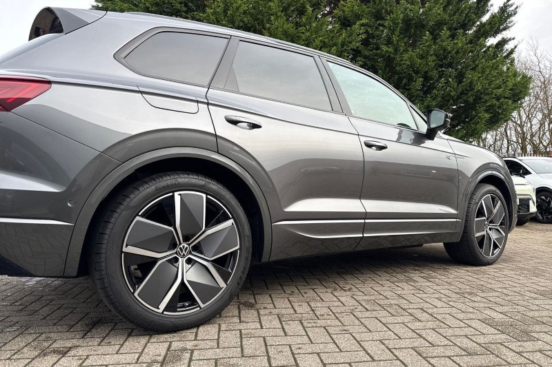 Used Volkswagen Touareg 2025 for sale - 77001359: Photo 38
