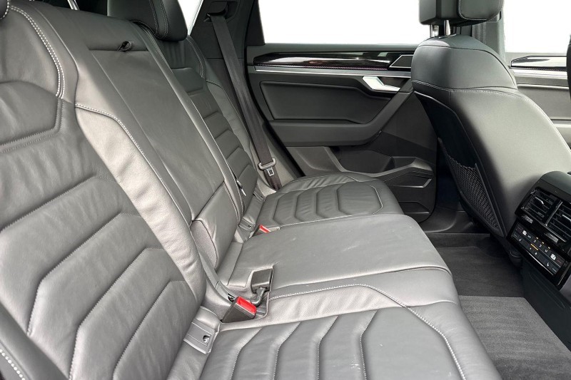 Used Volkswagen Touareg 2025 for sale - 77001359: Photo 4
