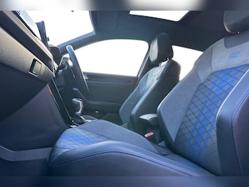 Used Volkswagen T-Roc 2025 for sale - 77476619: Photo