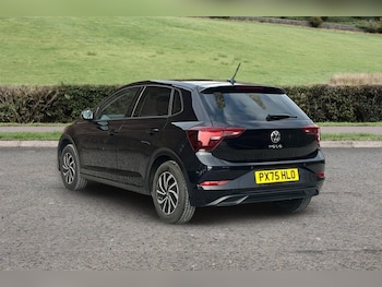 Used Volkswagen Polo 2025 for sale - 77973668: Photo