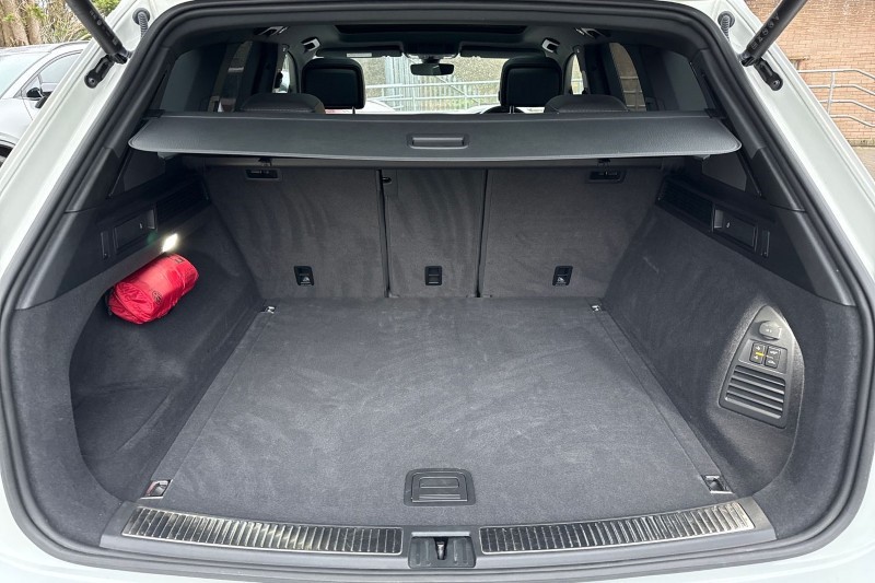 Used Volkswagen Touareg 2022 for sale - 77159192: Photo 34