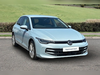Used Volkswagen Golf 2025 for sale - 79007817: Photo