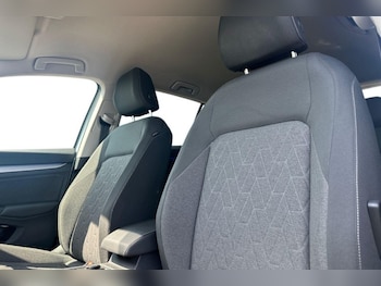 Used Volkswagen Golf 2025 for sale - 79007817: Photo