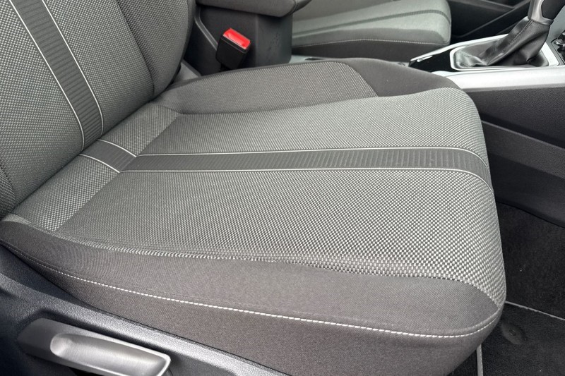 Used Volkswagen T-Roc 2024 for sale - 76980867: Photo 15