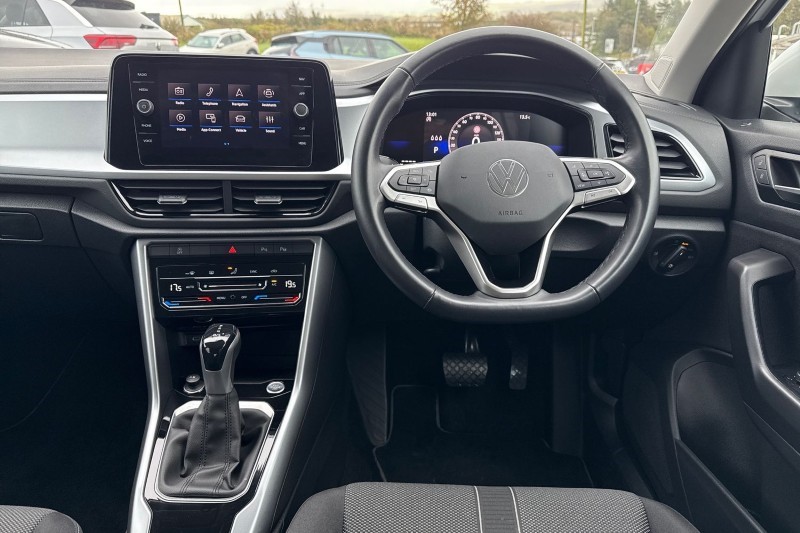 Used Volkswagen T-Roc 2024 for sale - 76980867: Photo 21