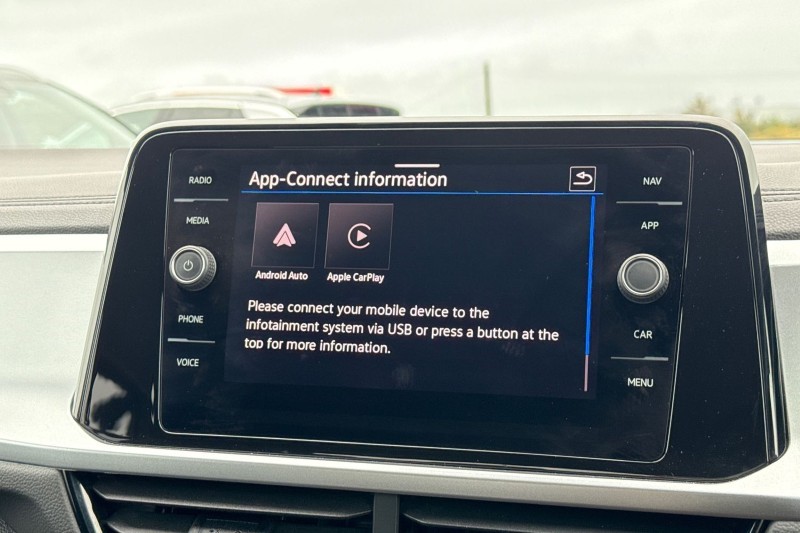 Used Volkswagen T-Roc 2024 for sale - 76980867: Photo 24