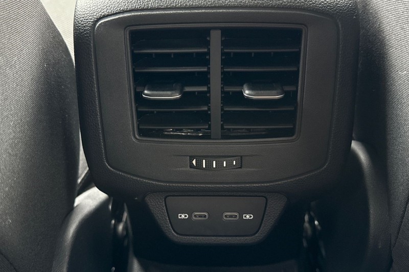 Used Volkswagen T-Roc 2024 for sale - 76980867: Photo 40