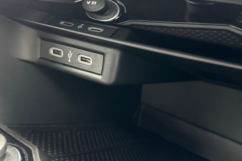 Used Volkswagen T-Roc 2024 for sale - 76980867: Photo 41