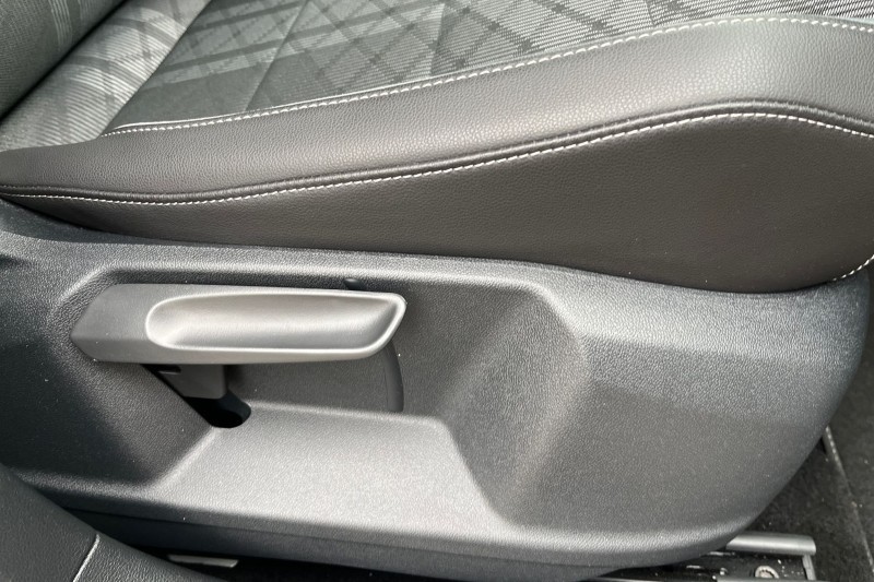 Used Volkswagen T-Roc 2024 for sale - 76981800: Photo 14