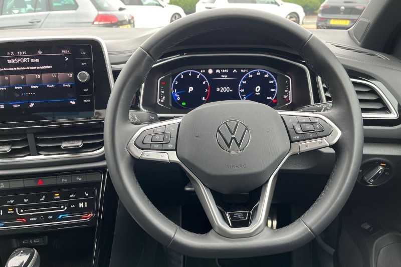 Used Volkswagen T-Roc 2024 for sale - 76981800: Photo 17