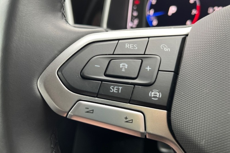 Used Volkswagen T-Roc 2024 for sale - 76981800: Photo 18