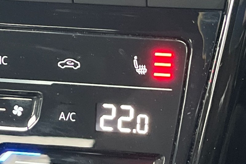 Used Volkswagen T-Roc 2024 for sale - 76981800: Photo 28