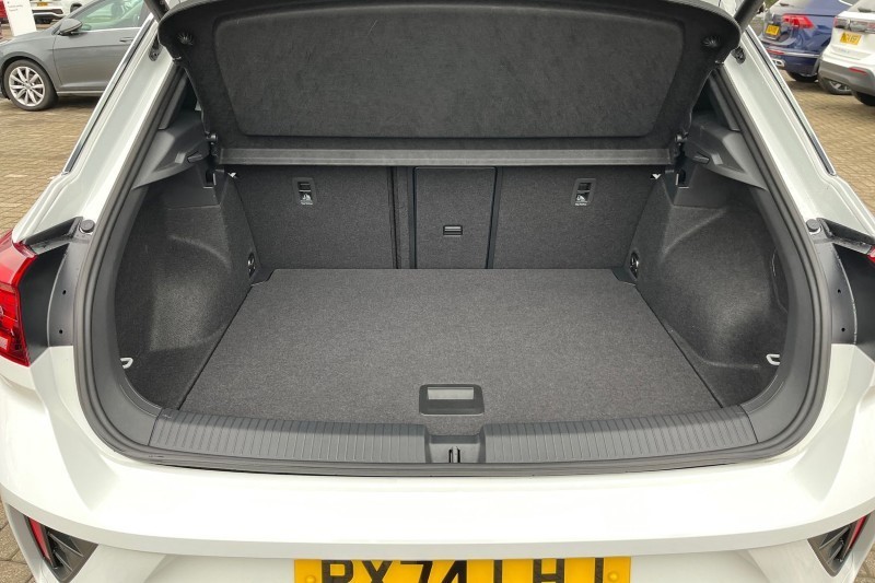 Used Volkswagen T-Roc 2024 for sale - 76981800: Photo 35