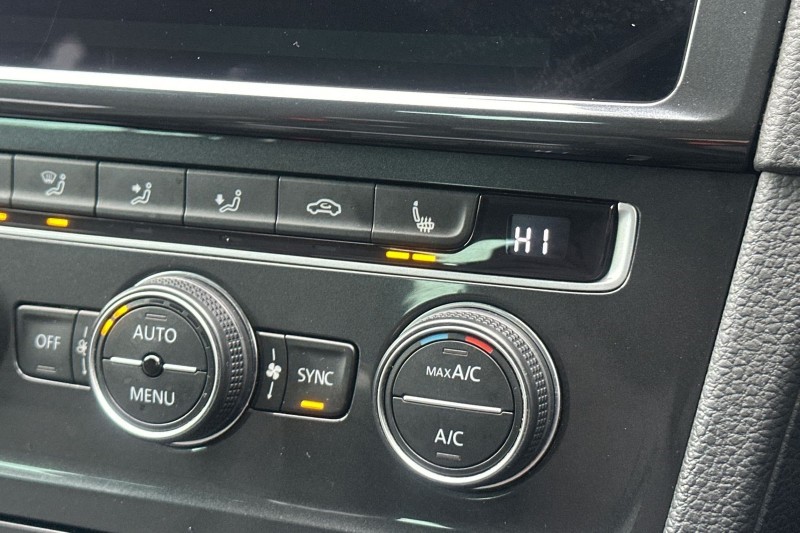 Used Volkswagen Golf 2019 for sale - 77679024: Photo 28