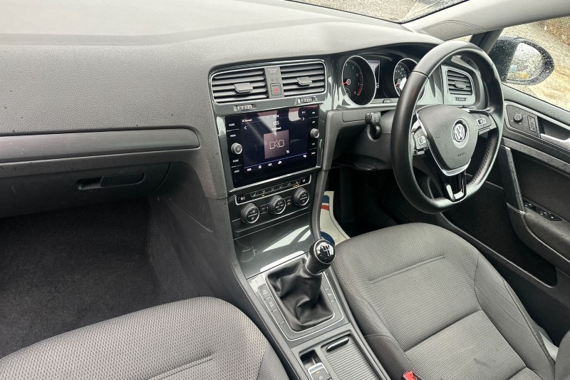 Used Volkswagen Golf 2019 for sale - 77679024: Photo 32