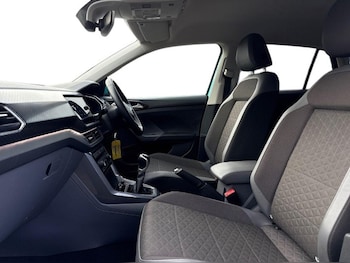 Used Volkswagen T-Cross 2019 for sale - 76982283: Photo