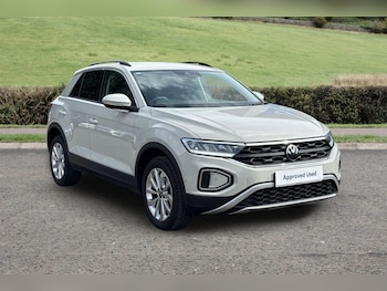 Used Volkswagen T-Roc 2025 for sale - 78280883: Photo