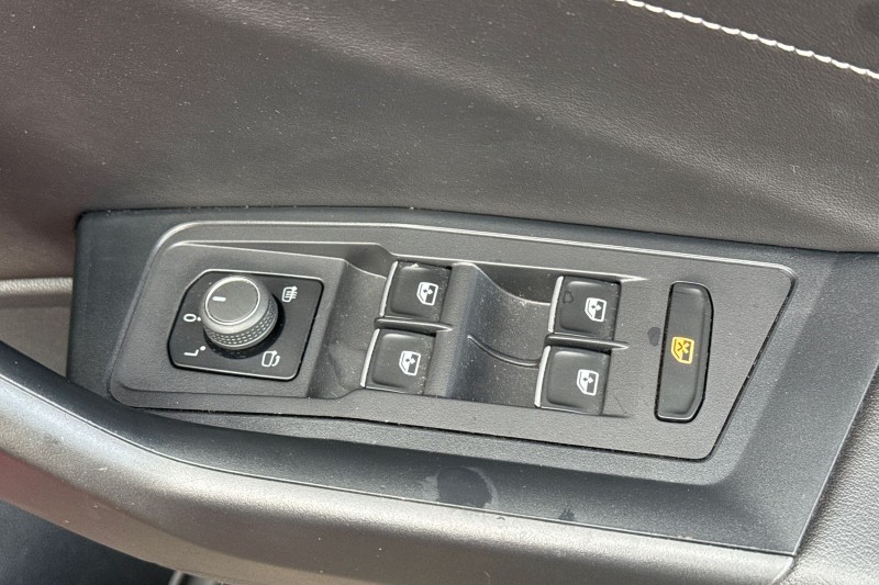 Used Volkswagen T-Roc 2022 for sale - 77445812: Photo 13