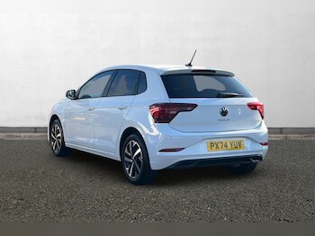 Used Volkswagen Polo 2024 for sale - 76982250: Photo
