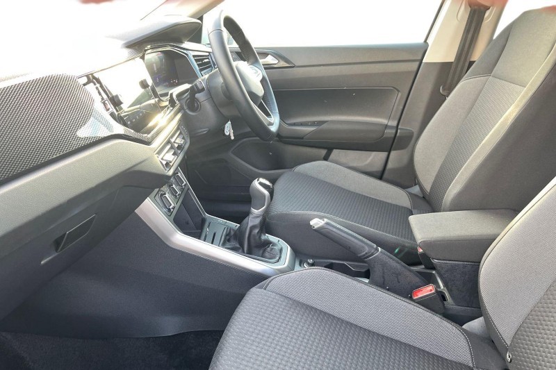 Used Volkswagen Polo 2024 for sale - 76982250: Photo 3