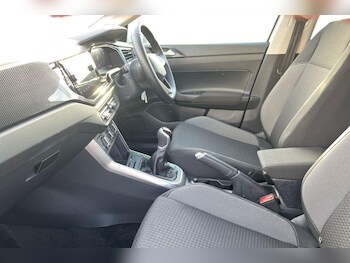 Used Volkswagen Polo 2024 for sale - 76982250: Photo