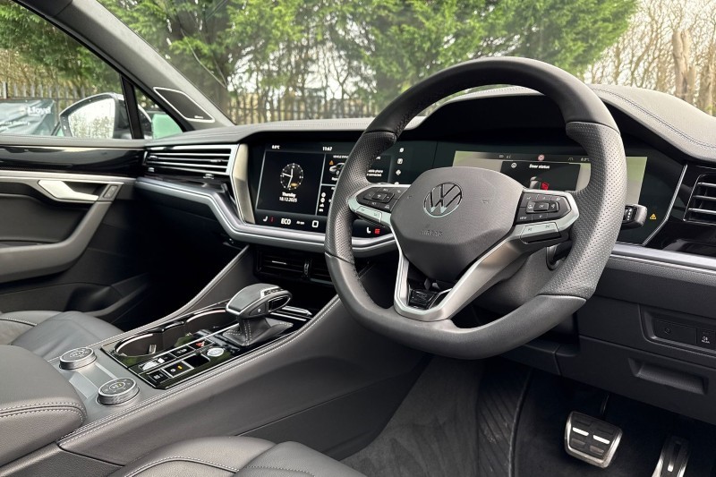 Used Volkswagen Touareg 2025 for sale - 77071181: Photo 11